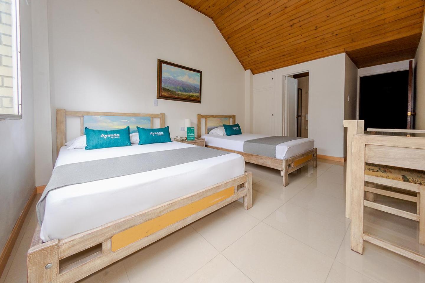 Ana Carolina Hotel