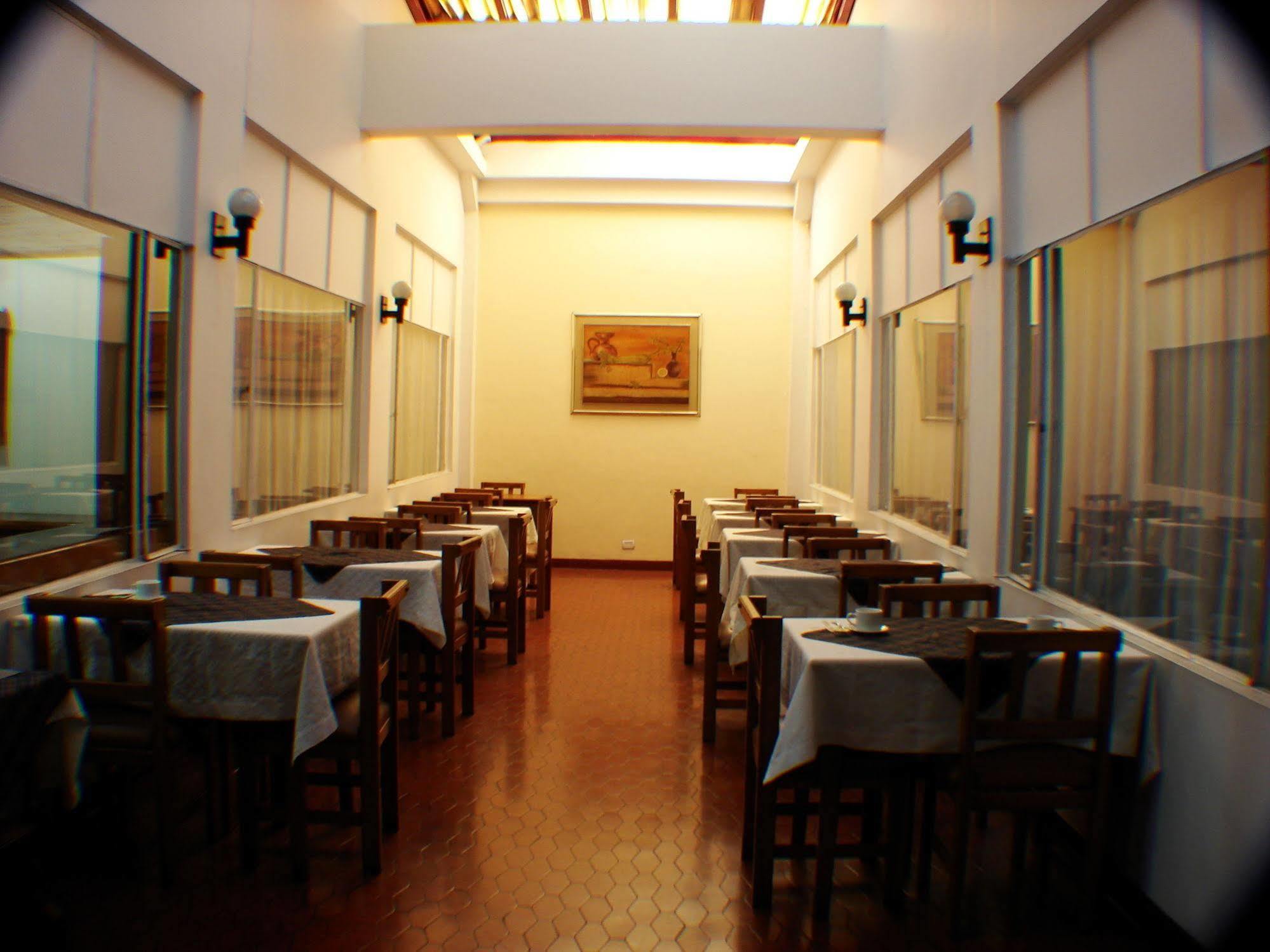 Hotel Ana Carolina